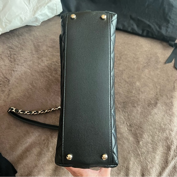 CHANEL COCO HANDLE CAVIAR MEDIUM BAG CC LOGO - Picture 9 of 13
